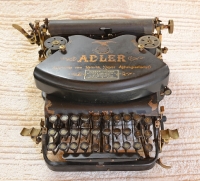 Adler-Schreibmaschine von 1920_1