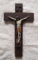 Ein Kreuz und ein sakrales Bild aus dem 19. Jahrhundert._1