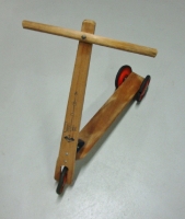 Kinderroller aus Holz_1